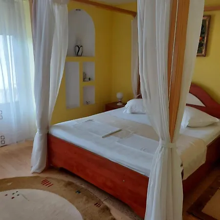 Casa Belu מלון 3*