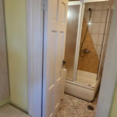 מלון Casa Belu 3*